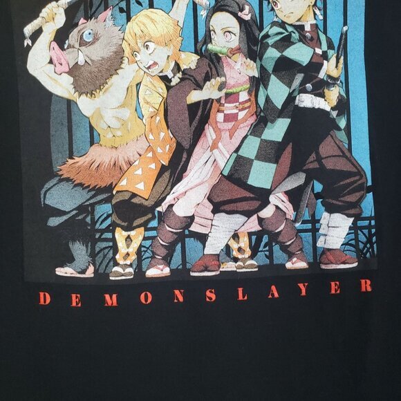 DEMON SLAYER Shirt Mens SZ M Tanjiro Nezuko Zenitsu Inosuke Anime Weeb - Picture 7 of 7